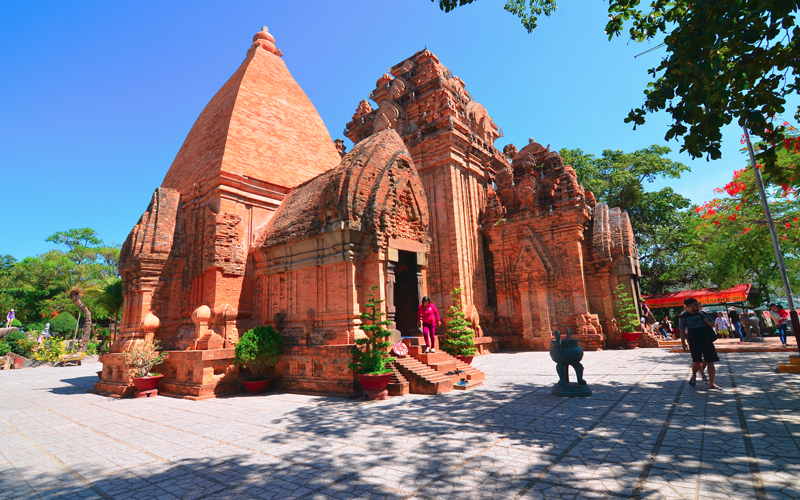 Tháp bà ponagar